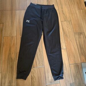 Under Armour Jogger Pants Mens Medium Black Athletic Tapered NWT